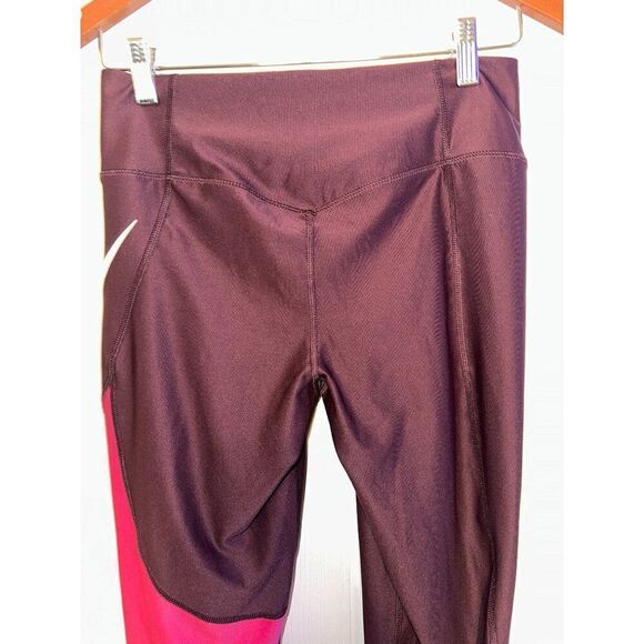 NWOT Nike Training Tight 3/4 Power Crop Legging Size Medium - Picture 9 of 14